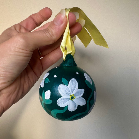 Festive Flowers Bauble