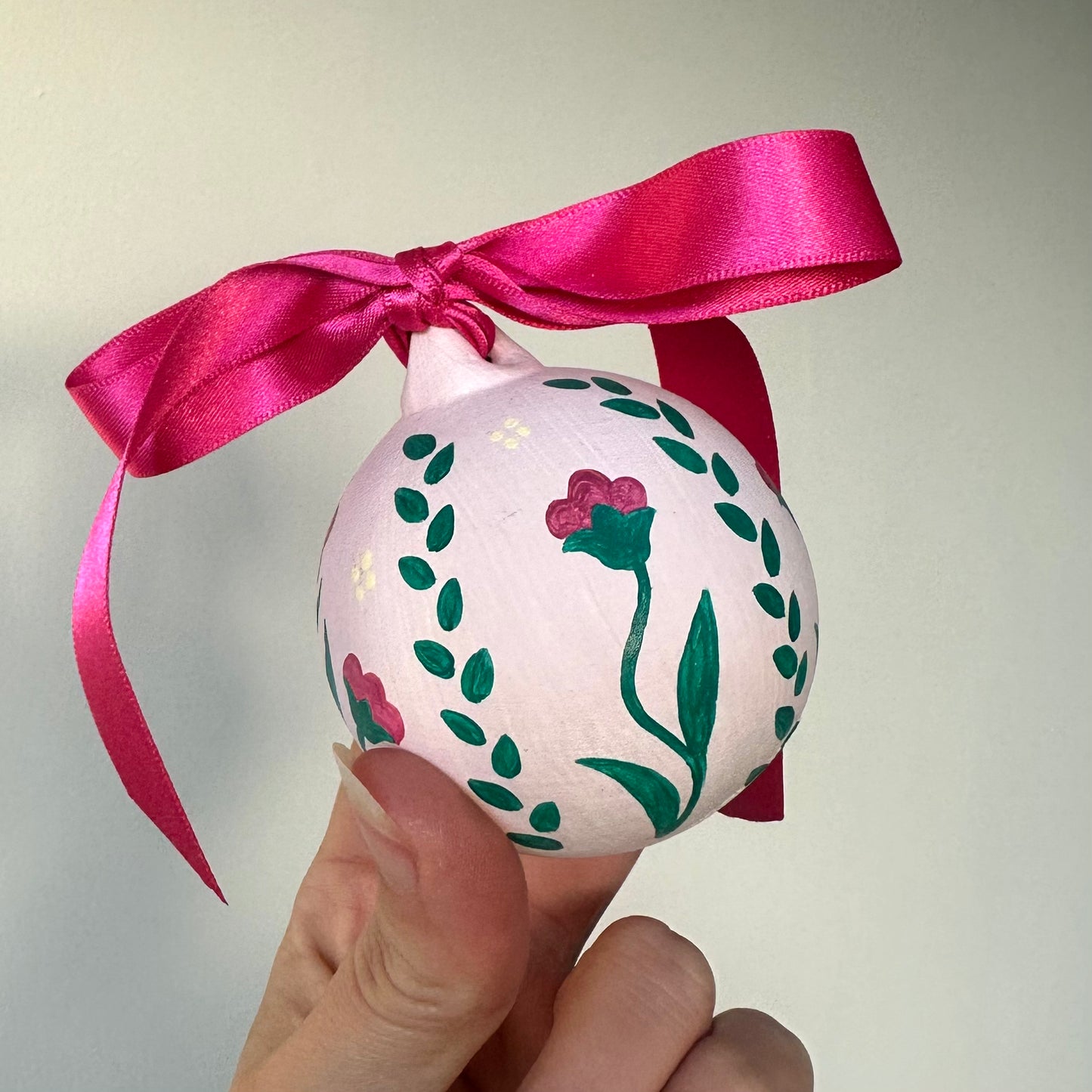 Folky Flower Bauble - Pink